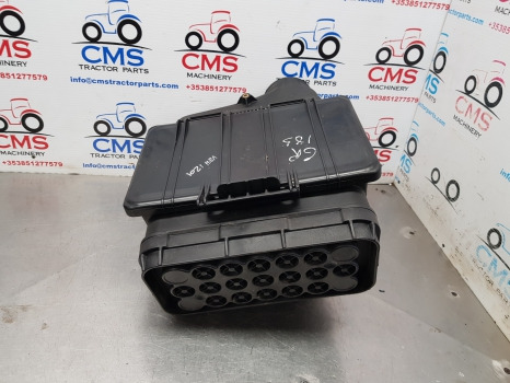 John Deere 6r 185, 6r, 6m Series, Air Cleaner Filter Box Al218934, Al229135 - Système d'admission d'air: photos 1 John Deere 6r 185, 6r, 6m Series, Air Cleaner Filter Box Al218934, Al229135 - Système d'admission d'air: photos 1