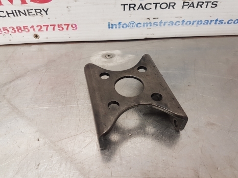 Lamboghini 1056, R714, R724, R584 Fuel Pump Support 0.041.1615.0, 0.053.1615.0 - Pompe à carburant pour Tracteur agricole: photos 1 Lamboghini 1056, R714, R724, R584 Fuel Pump Support 0.041.1615.0, 0.053.1615.0 - Pompe à carburant pour Tracteur agricole: photos 1