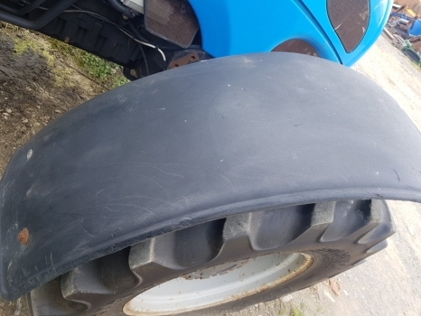 Landini Vision 105 Mythos 100 Cab Mudguard Fender Front Kit - Aile pour Tracteur agricole: photos 5 Landini Vision 105 Mythos 100 Cab Mudguard Fender Front Kit - Aile pour Tracteur agricole: photos 5