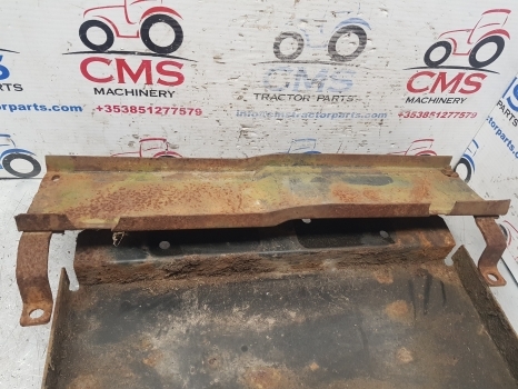 Landini Vision Series 105 Front Panel Kit Check The Pictures - Carrosserie et extérieur pour Tracteur agricole: photos 4 Landini Vision Series 105 Front Panel Kit Check The Pictures - Carrosserie et extérieur pour Tracteur agricole: photos 4