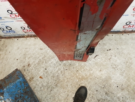 Massey Ferguson 3125, 3610, 3630, 3650, 3645 Engine Side Panel Lhs 3389995m96 - Carrosserie et extérieur pour Tracteur agricole: photos 4 Massey Ferguson 3125, 3610, 3630, 3650, 3645 Engine Side Panel Lhs 3389995m96 - Carrosserie et extérieur pour Tracteur agricole: photos 4
