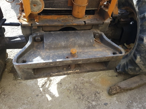 Massey Ferguson 5455, 5445, 5612, 5712, 5713 Front Weight Carrier 4270492m1 - Contrepoids: photos 1 Massey Ferguson 5455, 5445, 5612, 5712, 5713 Front Weight Carrier 4270492m1 - Contrepoids: photos 1