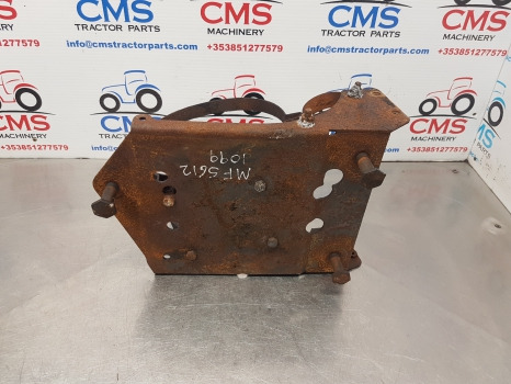 Massey Ferguson 5612, 5611, 5613, Air Filter Support Assy 4382578m1, 4382869m5 - Système d'admission d'air: photos 4 Massey Ferguson 5612, 5611, 5613, Air Filter Support Assy 4382578m1, 4382869m5 - Système d'admission d'air: photos 4