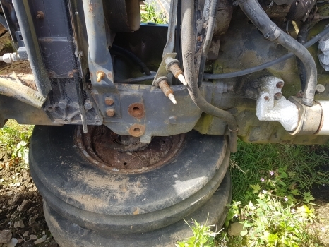Massey Ferguson 6150 Front Axle Holder Housing Support 0365, B01b, 3713922m11 - Essieu avant pour Tracteur agricole: photos 1 Massey Ferguson 6150 Front Axle Holder Housing Support 0365, B01b, 3713922m11 - Essieu avant pour Tracteur agricole: photos 1