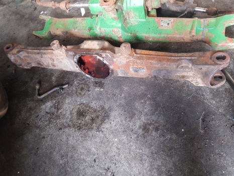 Massey Ferguson 6180 Front Axle Housing Casting 3429980r2, 3429979m91, Ag125 - Essieu avant pour Tracteur agricole: photos 1 Massey Ferguson 6180 Front Axle Housing Casting 3429980r2, 3429979m91, Ag125 - Essieu avant pour Tracteur agricole: photos 1