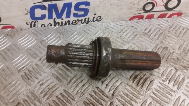 Massey Ferguson 690 Front Axle Reducer Shaft 20/6 Splines 3224999m1 - Essieu avant pour Tracteur agricole: photos 2 Massey Ferguson 690 Front Axle Reducer Shaft 20/6 Splines 3224999m1 - Essieu avant pour Tracteur agricole: photos 2