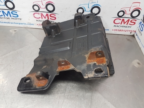 New Holland Case T5.95, T5.75, T5.115 Muffler Support 84600908, 84528662 - Silencieux pour Tracteur agricole: photos 5 New Holland Case T5.95, T5.75, T5.115 Muffler Support 84600908, 84528662 - Silencieux pour Tracteur agricole: photos 5
