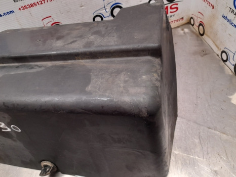 New Holland Case T6000, Tsa, Maxxum, Puma T7030 Battery Cover 87316828, 82032836 - Système électrique pour Machine agricole: photos 3 New Holland Case T6000, Tsa, Maxxum, Puma T7030 Battery Cover 87316828, 82032836 - Système électrique pour Machine agricole: photos 3