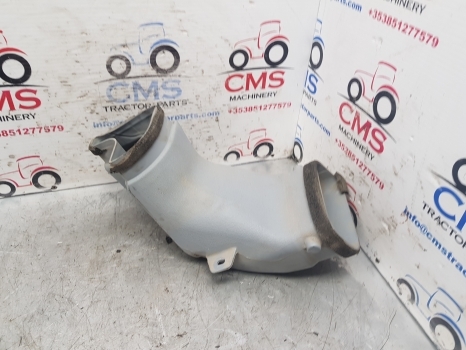 New Holland Case T7.200 Cab Air Duct Pipe Lhs 87594202, 87599953, 87646812 - Chauffage/ Ventilation pour Tracteur agricole: photos 4 New Holland Case T7.200 Cab Air Duct Pipe Lhs 87594202, 87599953, 87646812 - Chauffage/ Ventilation pour Tracteur agricole: photos 4