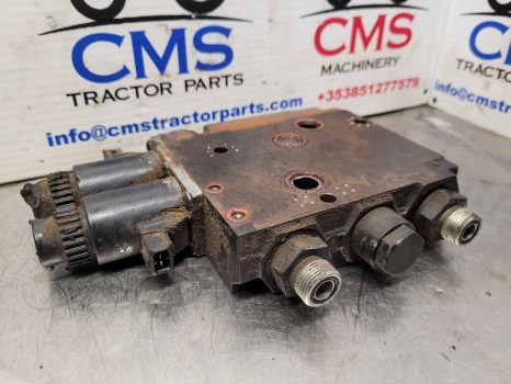 New Holland Case Tsa, T6000, T6, T5 Maxxum Lift Draft Control Valve 84175671 - Hydraulique: photos 3 New Holland Case Tsa, T6000, T6, T5 Maxxum Lift Draft Control Valve 84175671 - Hydraulique: photos 3