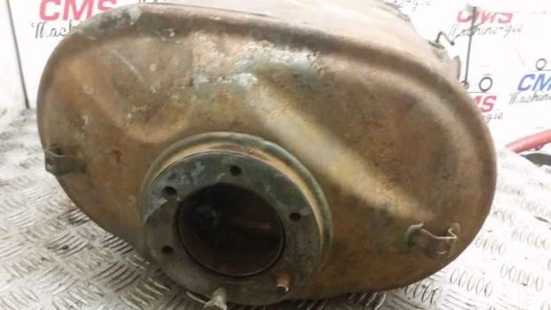 New Holland T5.100, T5.110, T5.120 Muffler, Catalytic Silencer 47737254 - Silencieux pour Tracteur agricole: photos 4 New Holland T5.100, T5.110, T5.120 Muffler, Catalytic Silencer 47737254 - Silencieux pour Tracteur agricole: photos 4