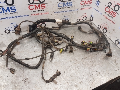 New Holland T5.95, T5.105, T5.115 Transmission Back End Wiring Loom 47398405 - Câble/ Fil pour Tracteur agricole: photos 1 New Holland T5.95, T5.105, T5.115 Transmission Back End Wiring Loom 47398405 - Câble/ Fil pour Tracteur agricole: photos 1