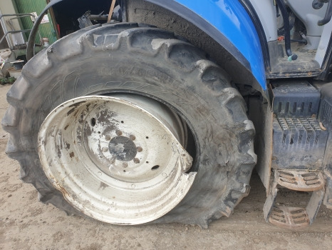 New Holland T7.200 Transmission, Axle, Pto, Hydraulic, Electric Nut Parts - Boîte de vitesse: photos 3 New Holland T7.200 Transmission, Axle, Pto, Hydraulic, Electric Nut Parts - Boîte de vitesse: photos 3