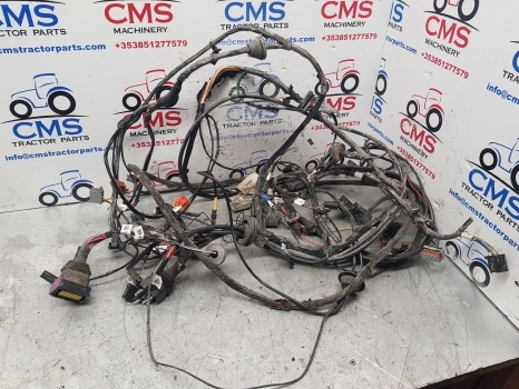 New Holland T7 T7.200 Case Maxxum Puma Cab Roof Wiring Loom 47372235, 84407580 - Câble/ Fil pour Tracteur agricole: photos 1 New Holland T7 T7.200 Case Maxxum Puma Cab Roof Wiring Loom 47372235, 84407580 - Câble/ Fil pour Tracteur agricole: photos 1