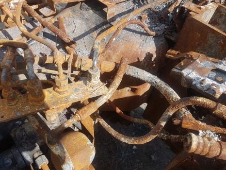 New Holland T7 T7.225 Autocommand Transmission Shaft, Gear, Plate, Nut 48145792 - Boîte de vitesse: photos 1 New Holland T7 T7.225 Autocommand Transmission Shaft, Gear, Plate, Nut 48145792 - Boîte de vitesse: photos 1