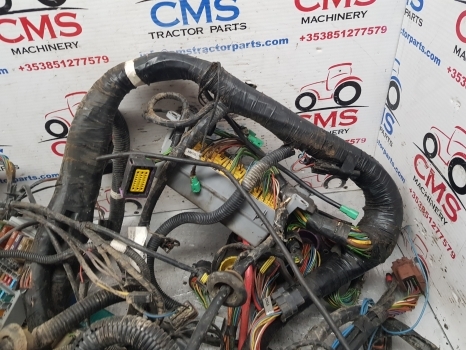 New Holland Tsa Series Cab Wiring Loom 87313607, 82035387, 82039441, 87304271 - Câble/ Fil pour Tracteur agricole: photos 2 New Holland Tsa Series Cab Wiring Loom 87313607, 82035387, 82039441, 87304271 - Câble/ Fil pour Tracteur agricole: photos 2
