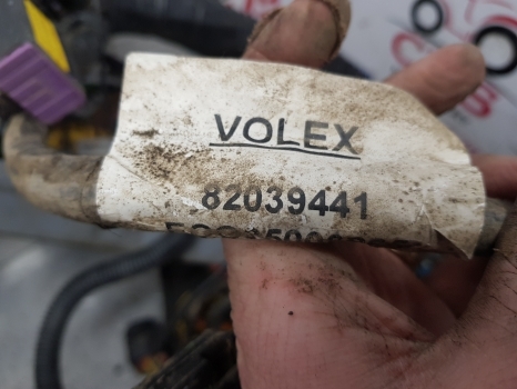 New Holland Tsa Series Cab Wiring Loom 87313607, 82035387, 82039441, 87304271 - Câble/ Fil pour Tracteur agricole: photos 4 New Holland Tsa Series Cab Wiring Loom 87313607, 82035387, 82039441, 87304271 - Câble/ Fil pour Tracteur agricole: photos 4