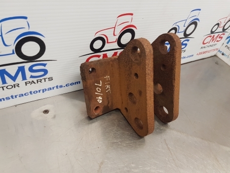Fiat 70-90, 76, 86, 90 Ford 30, Top Link Bracket 5150842, 5128399, 47579612 - Pièces de rechange pour Tracteur agricole: photos 2 Fiat 70-90, 76, 86, 90 Ford 30, Top Link Bracket 5150842, 5128399, 47579612 - Pièces de rechange pour Tracteur agricole: photos 2