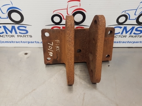 Fiat 70-90, 76, 86, 90 Ford 30, Top Link Bracket 5150842, 5128399, 47579612 - Pièces de rechange pour Tracteur agricole: photos 1 Fiat 70-90, 76, 86, 90 Ford 30, Top Link Bracket 5150842, 5128399, 47579612 - Pièces de rechange pour Tracteur agricole: photos 1