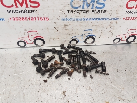 Same Deutz Lamborghini Rubin 120 Front Axle Hub Bolts Kit - Moyeu pour Tracteur agricole: photos 1 Same Deutz Lamborghini Rubin 120 Front Axle Hub Bolts Kit - Moyeu pour Tracteur agricole: photos 1