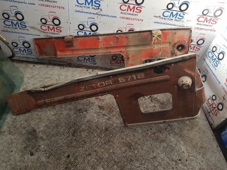 Zetor 5718 Engine Side Panel Assy 000000 - Carrosserie et extérieur pour Tracteur agricole: photos 1 Zetor 5718 Engine Side Panel Assy 000000 - Carrosserie et extérieur pour Tracteur agricole: photos 1