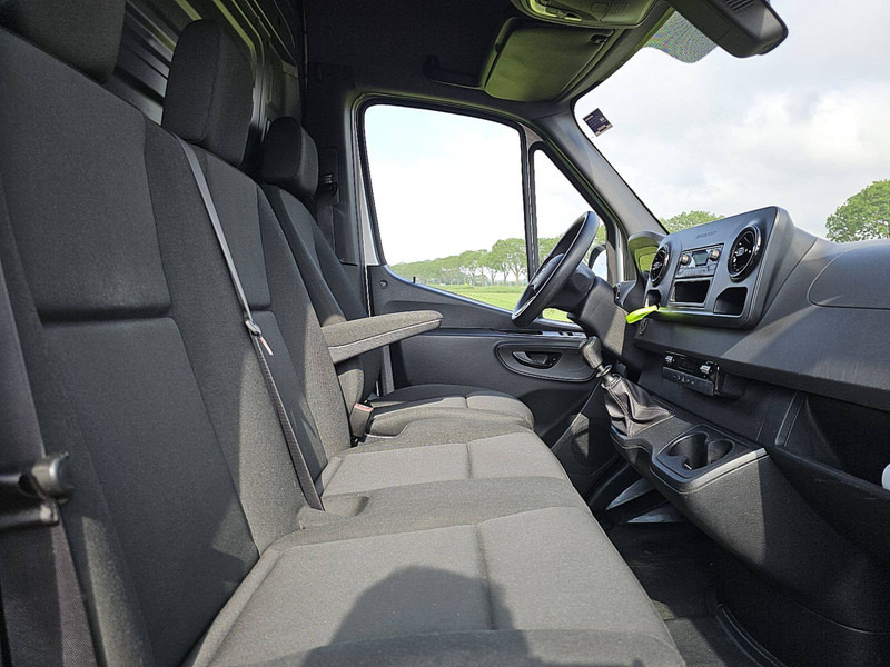 Fourgon utilitaire Mercedes-Benz Sprinter 316 L2H2 RWD Airco Euro6: photos 6