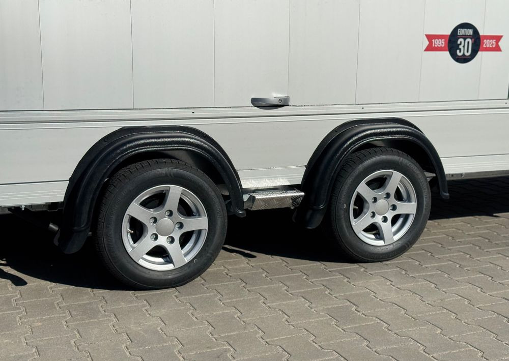 Remorque porte-voitures neuf DEBON Debon C2000 - zamknięta przyczepa do przewozu aut, 550 x 215 cm, 3500kg, felgi ALU, wciągarka elektryczna: photos 8