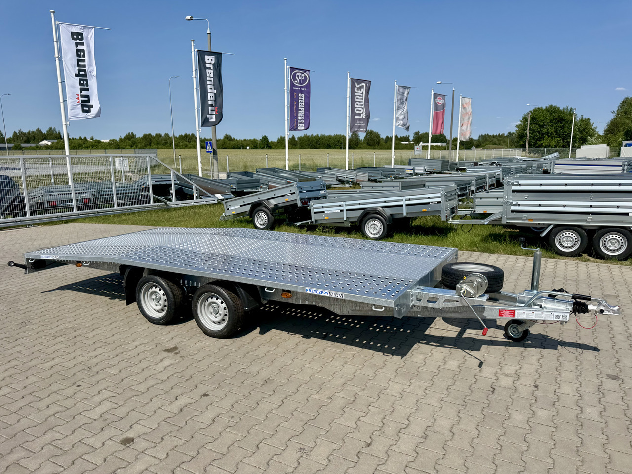 NIEWIADÓW Jupiter 4.5 - 450 x 210 cm / 2700 kg - Remorque porte-voitures: photos 1 NIEWIADÓW Jupiter 4.5 - 450 x 210 cm / 2700 kg - Remorque porte-voitures: photos 1