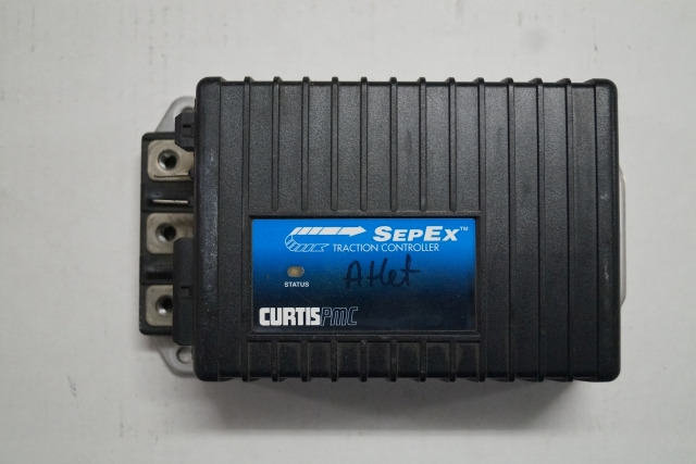 Curtis unknown | DC motor controller Curtis type 1243-4301 24-36V 300A sn. 0249- - Bloc de gestion pour Matériel de manutention: photos 1 Curtis unknown | DC motor controller Curtis type 1243-4301 24-36V 300A sn. 0249- - Bloc de gestion pour Matériel de manutention: photos 1