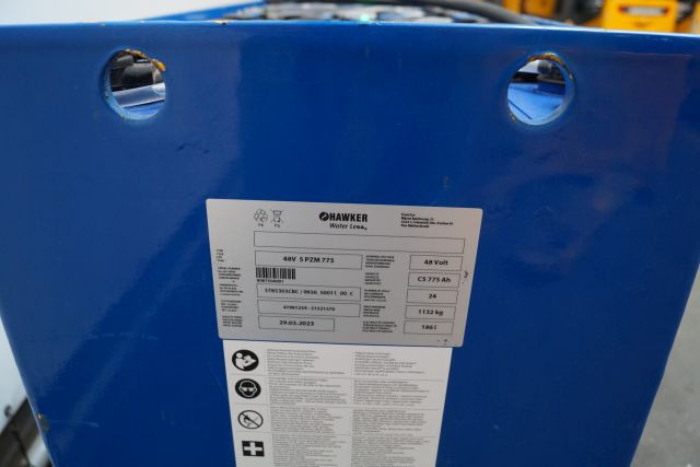 Hawker unknown | Battery 48V775Ah 48 5 PZMM775 Year 2023 weight 1132 kg sn. 8087 - Accumulateur pour Matériel de manutention: photos 4 Hawker unknown | Battery 48V775Ah 48 5 PZMM775 Year 2023 weight 1132 kg sn. 8087 - Accumulateur pour Matériel de manutention: photos 4