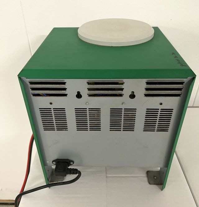 Hoppecke unknown | Trak mini 24V30A 230v Year unknown 80A Rema battery connecto Trak mini 24V30A 230v Year unknown 80A Rema battery connector - Accumulateur pour Matériel de manutention: photos 2 Hoppecke unknown | Trak mini 24V30A 230v Year unknown 80A Rema battery connecto Trak mini 24V30A 230v Year unknown 80A Rema battery connector - Accumulateur pour Matériel de manutention: photos 2