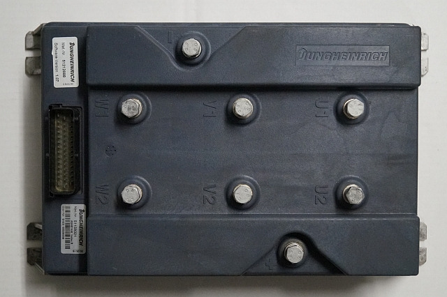 Jungheinrich 51159321 | Rij/hef regeling drive/lifting controller AS4814Ik Index - Bloc de gestion pour Matériel de manutention: photos 1 Jungheinrich 51159321 | Rij/hef regeling drive/lifting controller AS4814Ik Index - Bloc de gestion pour Matériel de manutention: photos 1