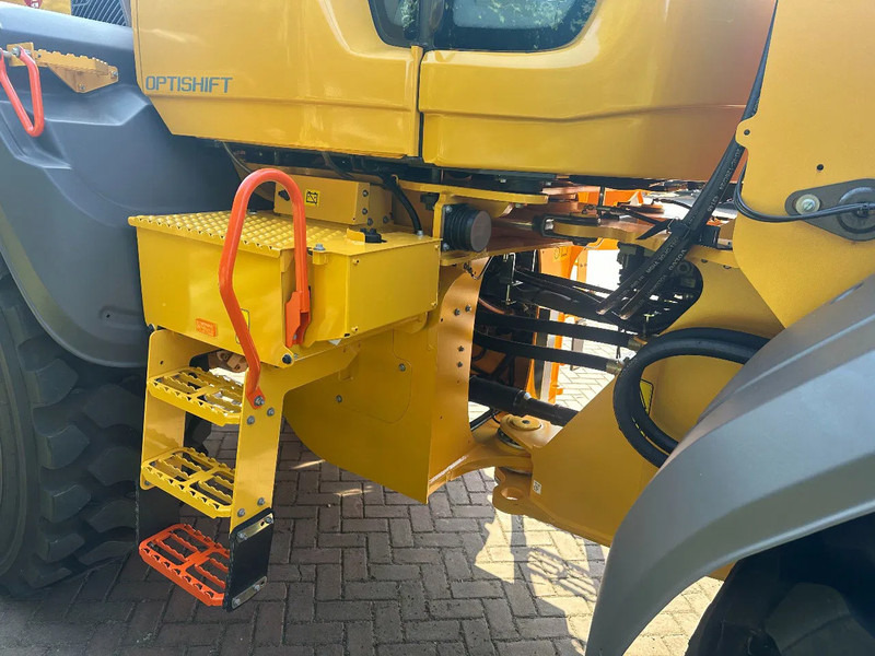 Chargeuse sur pneus neuf Volvo L120 H2 UNUSED: photos 9