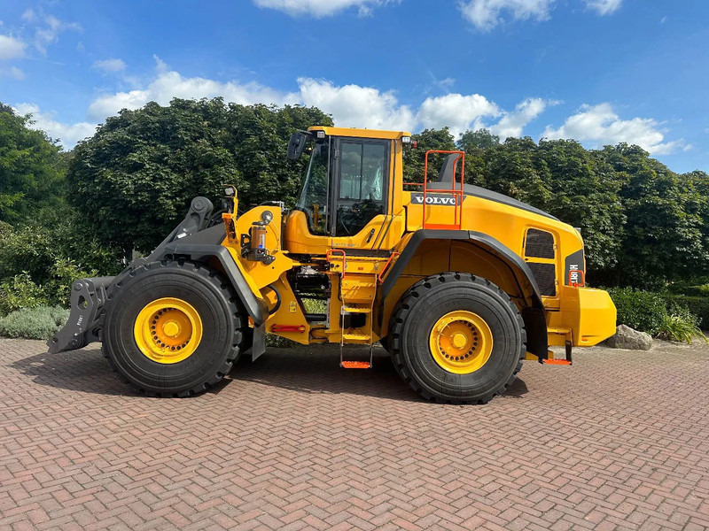 Volvo L180 H2 UNUSED 3-units availlable - Chargeuse sur pneus: photos 1 Volvo L180 H2 UNUSED 3-units availlable - Chargeuse sur pneus: photos 1