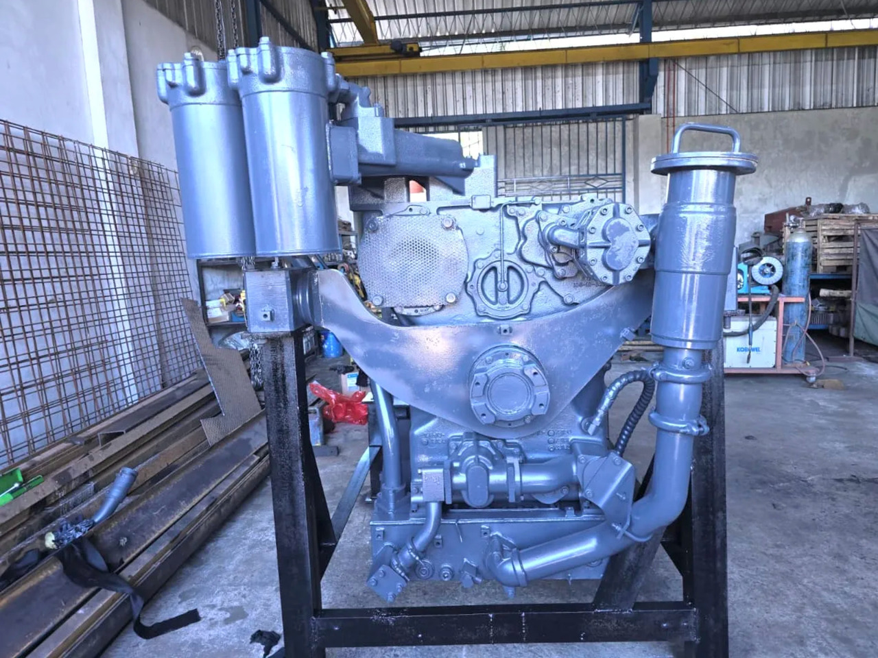 KOMATSU POWER TRAIN ASSY 195-22-80050 / 195-13-81100 / 195-15-81000 - Transmission pour Bulldozer: photos 1 KOMATSU POWER TRAIN ASSY 195-22-80050 / 195-13-81100 / 195-15-81000 - Transmission pour Bulldozer: photos 1