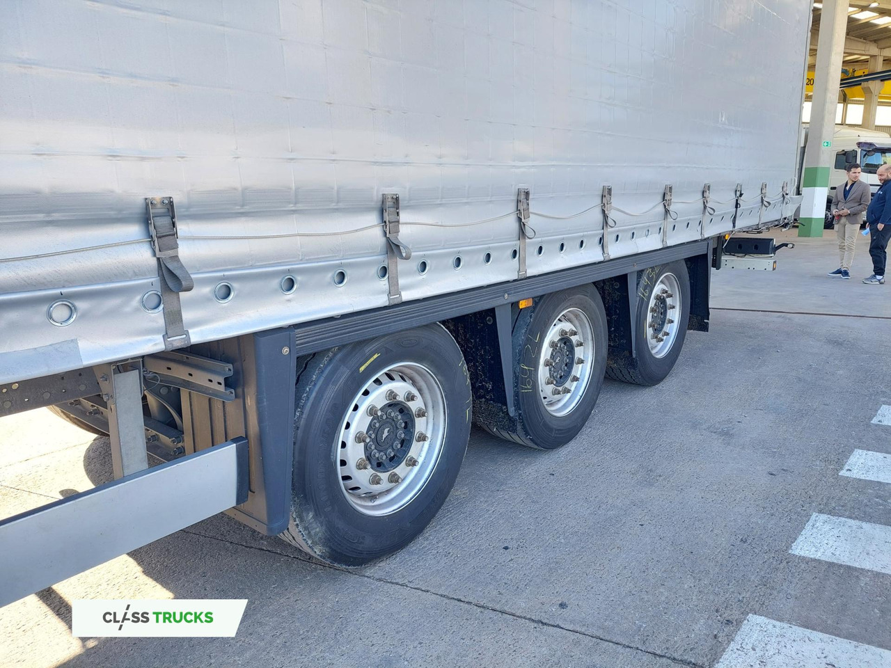 Schmitz Cargobull SCS24/L Varios - Semi-remorque rideaux coulissants: photos 4 Schmitz Cargobull SCS24/L Varios - Semi-remorque rideaux coulissants: photos 4