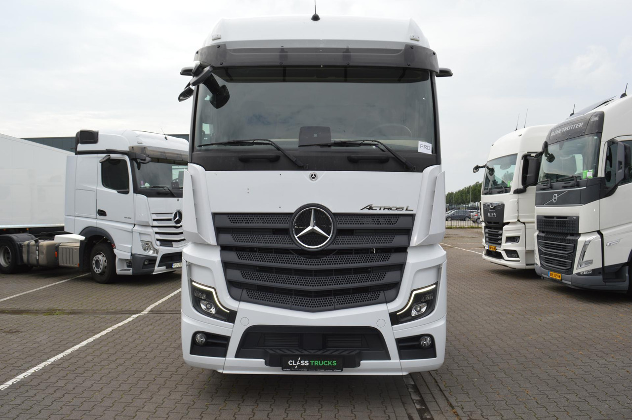 Mercedes-Benz Actros 5 1845 BigSpace - Tracteur routier: photos 2 Mercedes-Benz Actros 5 1845 BigSpace - Tracteur routier: photos 2