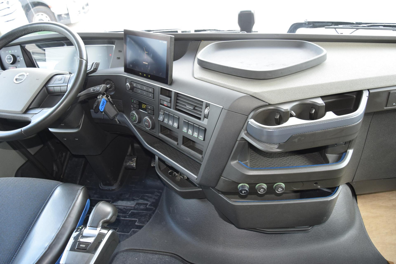Photo d'intérieur 2: Tracteur routier Volvo FH 500 Globetrotter XL Varios