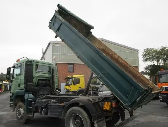 Crédit-bail de MAN TGS 18.360 4x4 BB – Meiller 3-stronna wywrotka | Euro 5 | 216 tys. km MAN TGS 18.360 4x4 BB – Meiller 3-stronna wywrotka | Euro 5 | 216 tys. km: photos 8 Crédit-bail de MAN TGS 18.360 4x4 BB – Meiller 3-stronna wywrotka | Euro 5 | 216 tys. km MAN TGS 18.360 4x4 BB – Meiller 3-stronna wywrotka | Euro 5 | 216 tys. km: photos 8