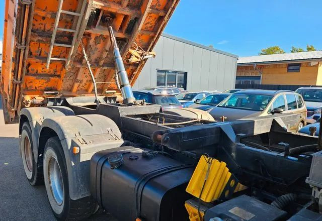 MAN TGS 26.000 kg • 6x4 • Wywrotka • Klima • Tempomat • Retarder• Euro5•310 000 km !!! - Camion benne: photos 5 MAN TGS 26.000 kg • 6x4 • Wywrotka • Klima • Tempomat • Retarder• Euro5•310 000 km !!! - Camion benne: photos 5