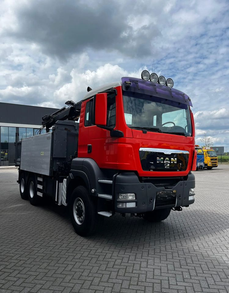 MAN TGS 26.360 /6x6 /Euro 5 /WYWROTKA TRÓJSTRONNA + ŻURAW - Camion benne: photos 3 MAN TGS 26.360 /6x6 /Euro 5 /WYWROTKA TRÓJSTRONNA + ŻURAW - Camion benne: photos 3