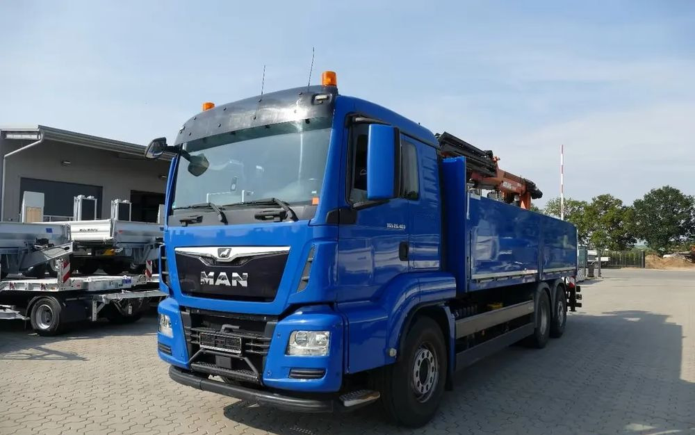 MAN TGS 26.460 – Platforma z żurawiem HDS tylnym do materiałów budowlanych / Retarder / 6x2 / Klima / Euro 6 - Camion grue, Camion plateau: photos 2 MAN TGS 26.460 – Platforma z żurawiem HDS tylnym do materiałów budowlanych / Retarder / 6x2 / Klima / Euro 6 - Camion grue, Camion plateau: photos 2