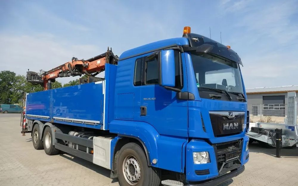 MAN TGS 26.460 – Platforma z żurawiem HDS tylnym do materiałów budowlanych / Retarder / 6x2 / Klima / Euro 6 - Camion grue, Camion plateau: photos 1 MAN TGS 26.460 – Platforma z żurawiem HDS tylnym do materiałów budowlanych / Retarder / 6x2 / Klima / Euro 6 - Camion grue, Camion plateau: photos 1