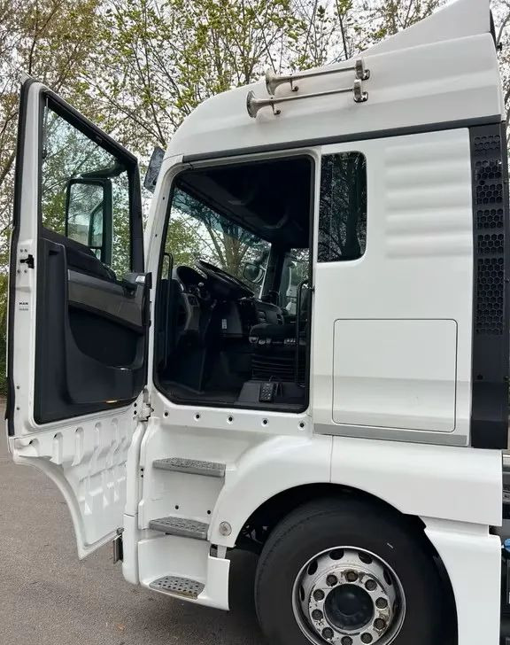 Camion frigorifique MAN TGX 26.470 – Chłodnia z agregatem Thermo King / Retarder / Navi / Euro 6 /6x2: photos 6