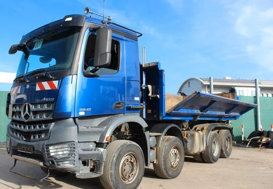 Mercedes-Benz 3245 | 8x4 | Wywrotka 3-stronna Meiller | Retarder | Bordmatik | Euro 6 | Klima | 308 798 km - Camion benne: photos 1 Mercedes-Benz 3245 | 8x4 | Wywrotka 3-stronna Meiller | Retarder | Bordmatik | Euro 6 | Klima | 308 798 km - Camion benne: photos 1