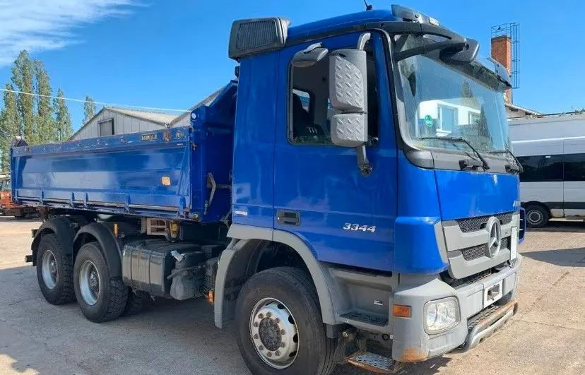 Mercedes-Benz Actros 3344 6x4 / Wywrotka trójstronna Miller / Euro 5 / - Camion benne: photos 1 Mercedes-Benz Actros 3344 6x4 / Wywrotka trójstronna Miller / Euro 5 / - Camion benne: photos 1