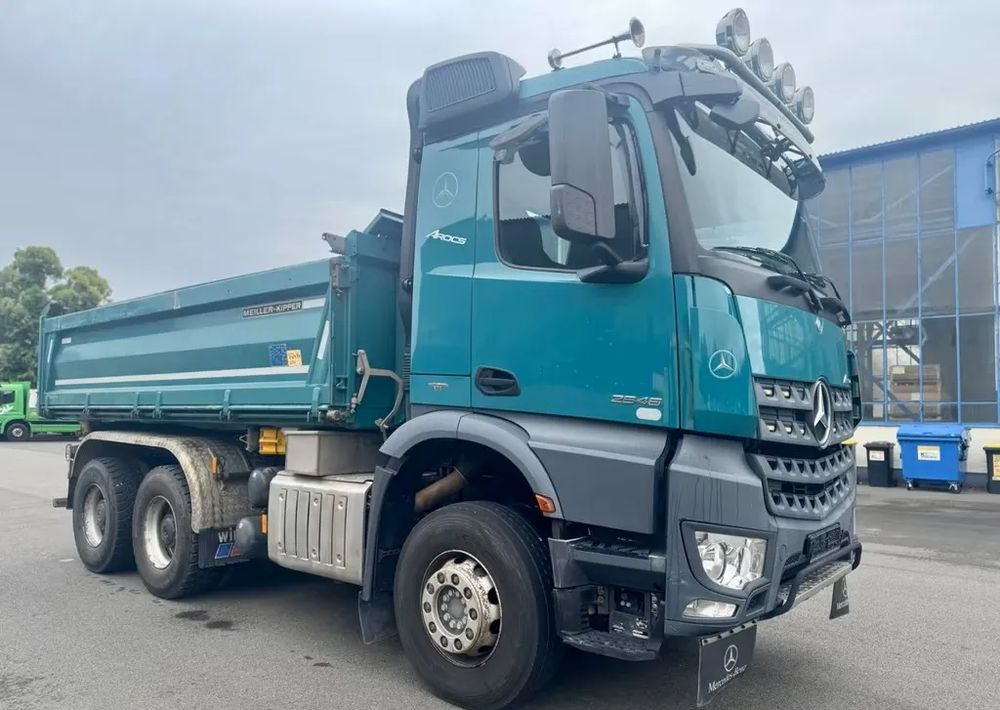 Mercedes-Benz Arocs 2646 6x4 – Wywrotka trójstronna Meiller / Bordmatik / Euro6 - Camion benne: photos 3 Mercedes-Benz Arocs 2646 6x4 – Wywrotka trójstronna Meiller / Bordmatik / Euro6 - Camion benne: photos 3