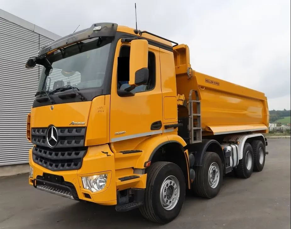 Mercedes-Benz Arocs 3251 / 8x4 / Wywrotka Meiller 3- stronna / Euro 6d / Przebieg: 215 600 km - Camion benne: photos 1 Mercedes-Benz Arocs 3251 / 8x4 / Wywrotka Meiller 3- stronna / Euro 6d / Przebieg: 215 600 km - Camion benne: photos 1