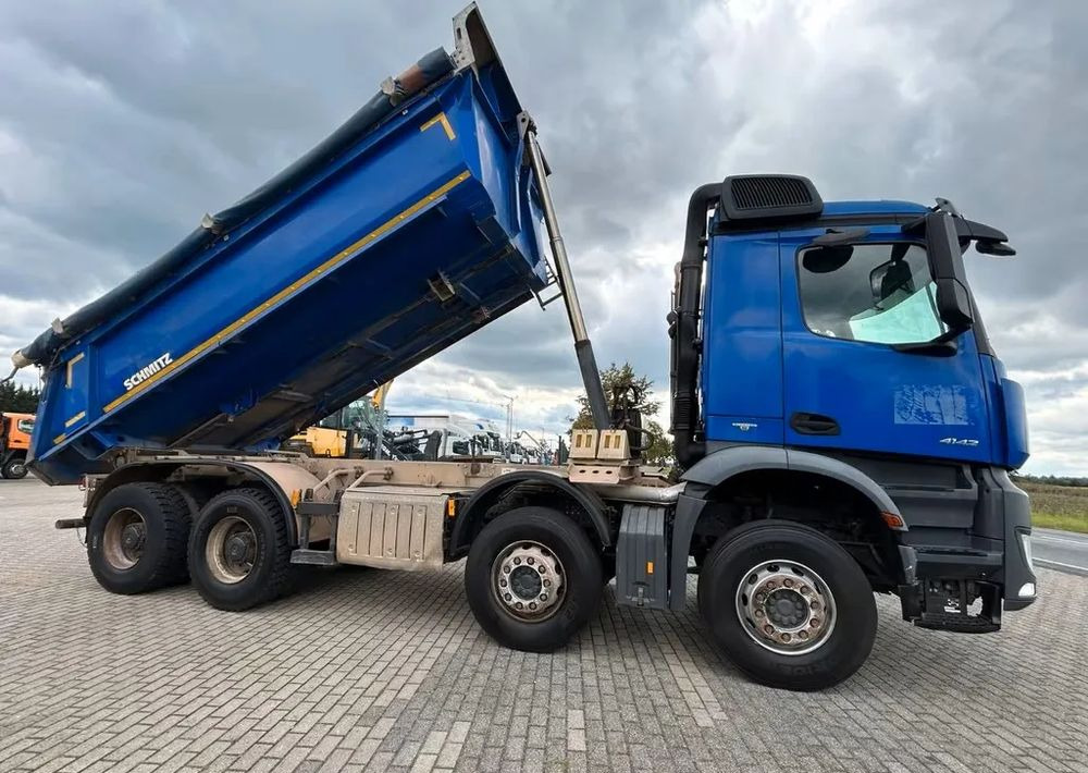 Mercedes-Benz Arocs 4142 | Wywrotka Schmitz | 8x4 | Euro 6 | Klima | Retarder | 242 598 km - Camion benne: photos 3 Mercedes-Benz Arocs 4142 | Wywrotka Schmitz | 8x4 | Euro 6 | Klima | Retarder | 242 598 km - Camion benne: photos 3