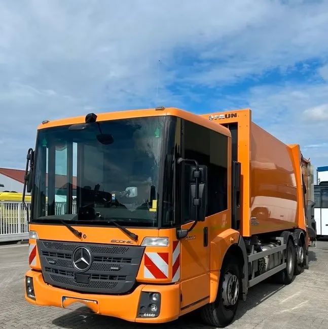 Mercedes-Benz Econic 2630 L Faun Variopress Zöller / 1. właściciel / Euro6 / 6x2 / - Benne à ordures ménagères: photos 2 Mercedes-Benz Econic 2630 L Faun Variopress Zöller / 1. właściciel / Euro6 / 6x2 / - Benne à ordures ménagères: photos 2